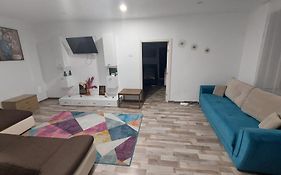 Apartament Diaconu Coresi